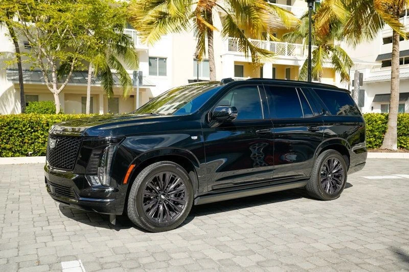 2025 Cadillac Escalade 5th Gen - Image 2 of 21