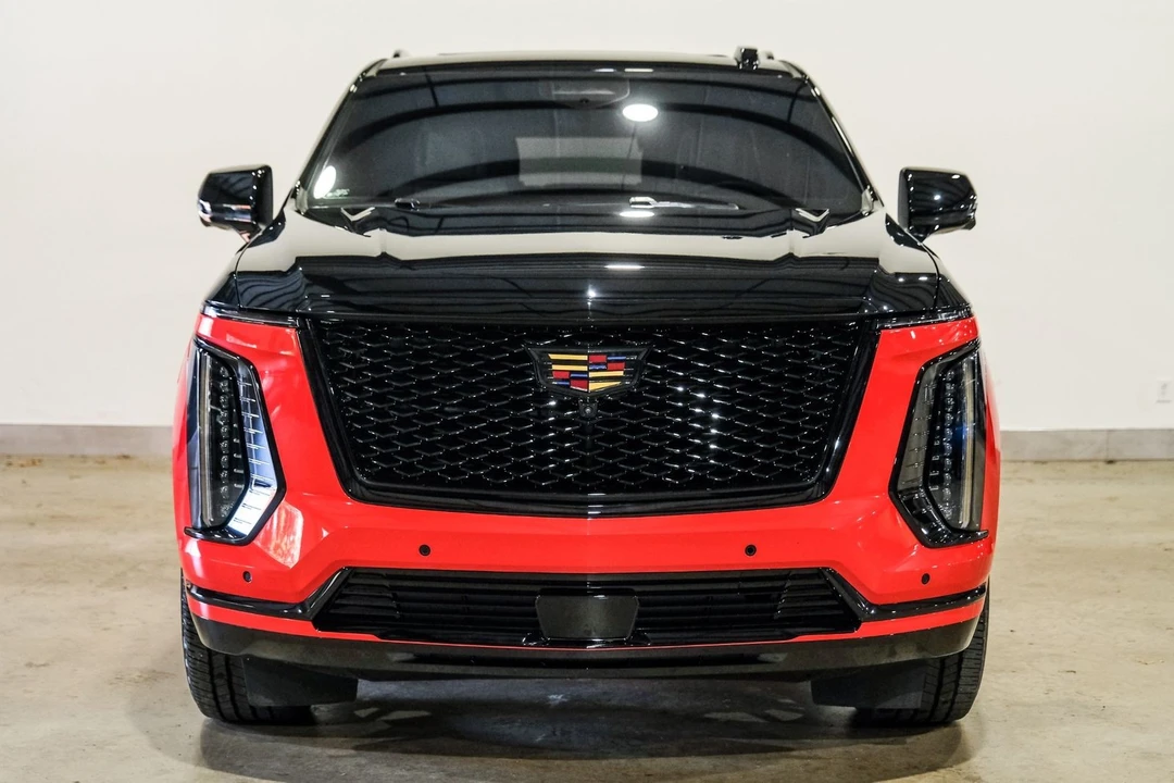 2025 Cadillac Escalade 5th Gen - Image 2 of 12