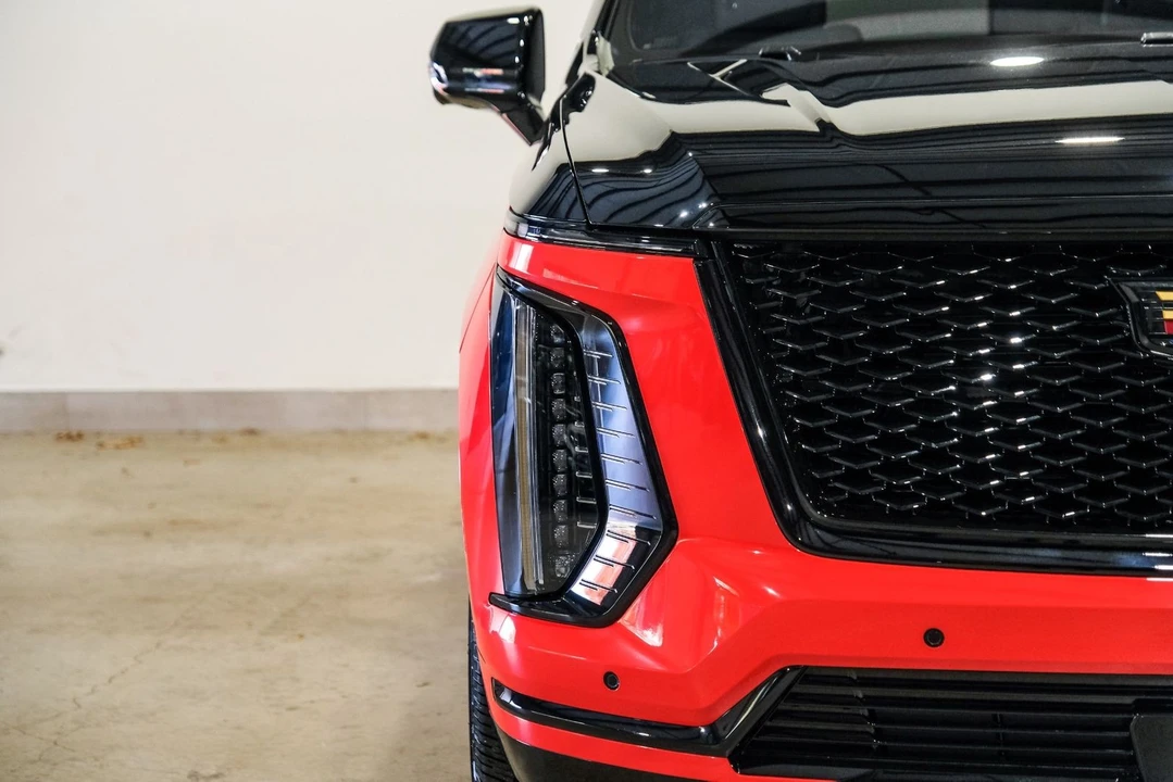 2025 Cadillac Escalade 5th Gen - Image 3 of 12