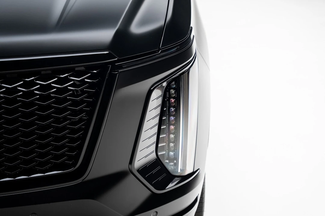2025 Cadillac Escalade 5th Gen - Image 10 of 12