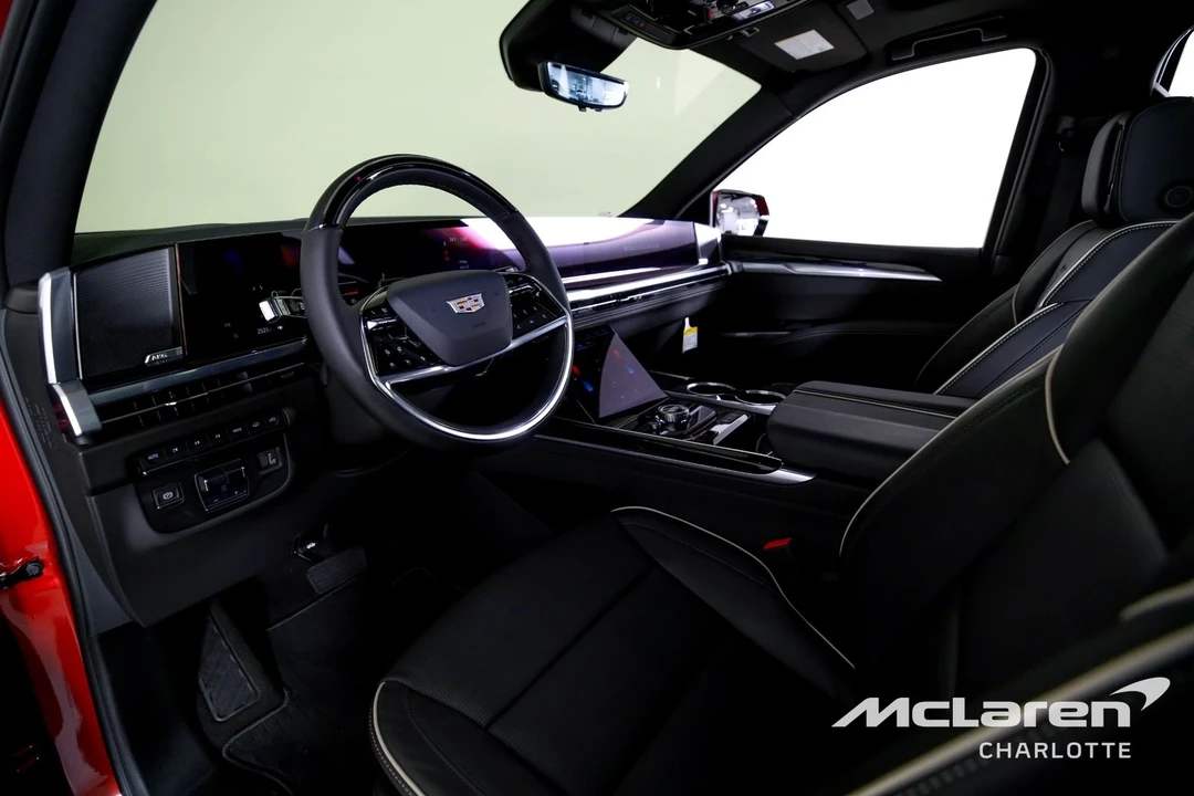 2025 Cadillac Escalade 5th Gen - Image 12 of 12