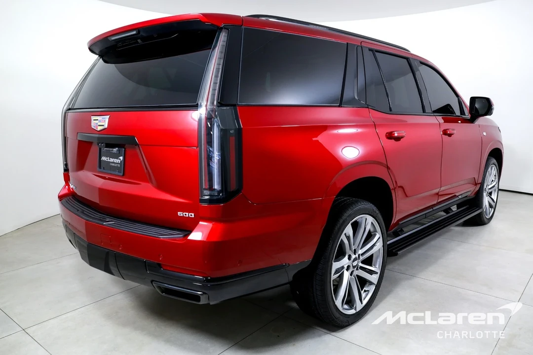 2025 Cadillac Escalade 5th Gen - Image 8 of 12
