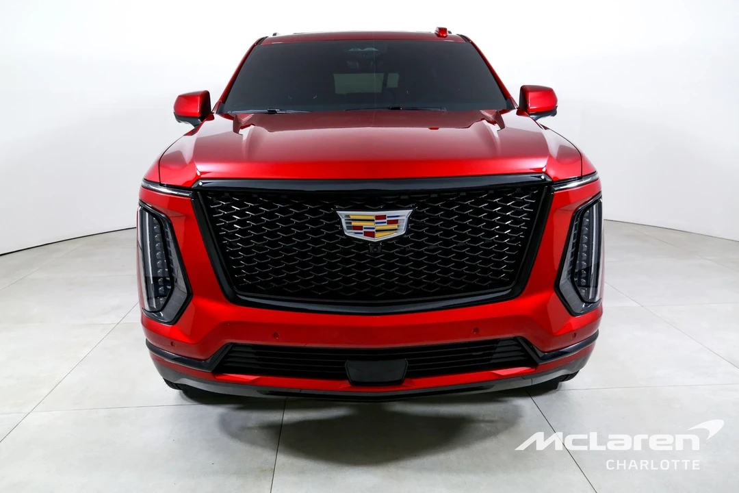 2025 Cadillac Escalade 5th Gen - Image 4 of 12