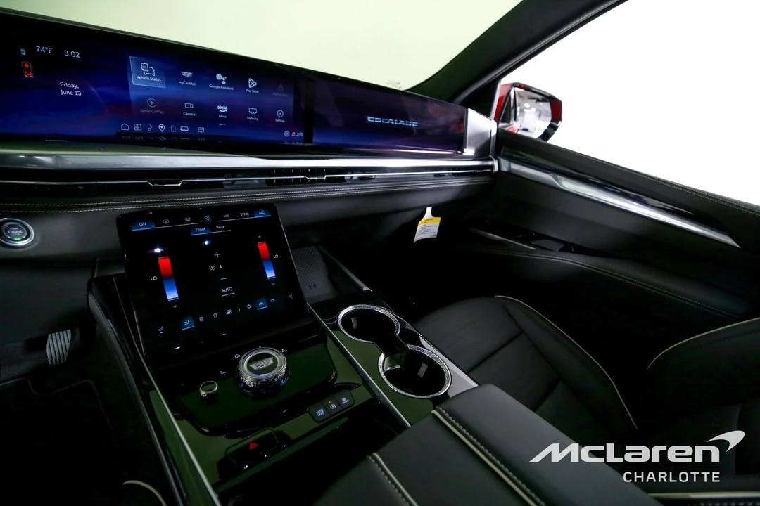 2025 Cadillac Escalade 5th Gen - Image 14 of 21