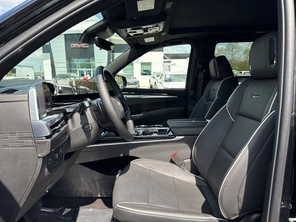 2025 Cadillac Escalade 5th Gen - Image 9 of 21