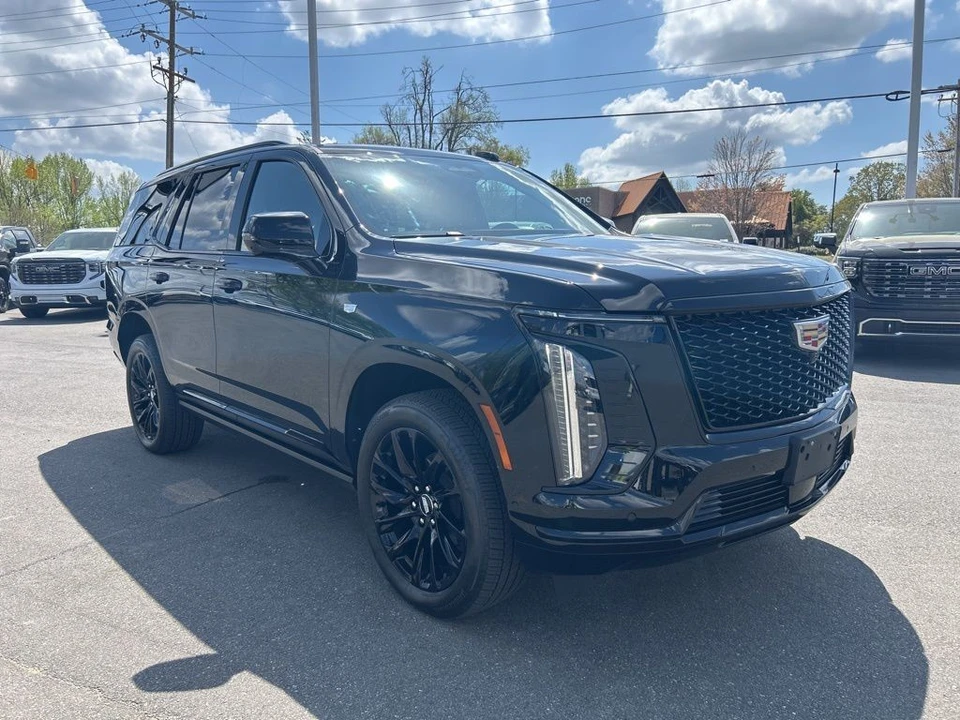 2025 Cadillac Escalade 5th Gen - Image 7 of 21