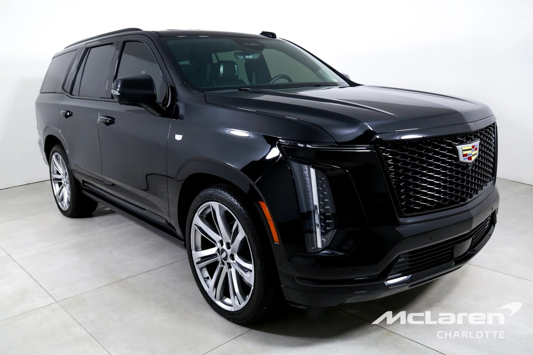 2025 Cadillac Escalade 5th Gen - Image 3 of 12