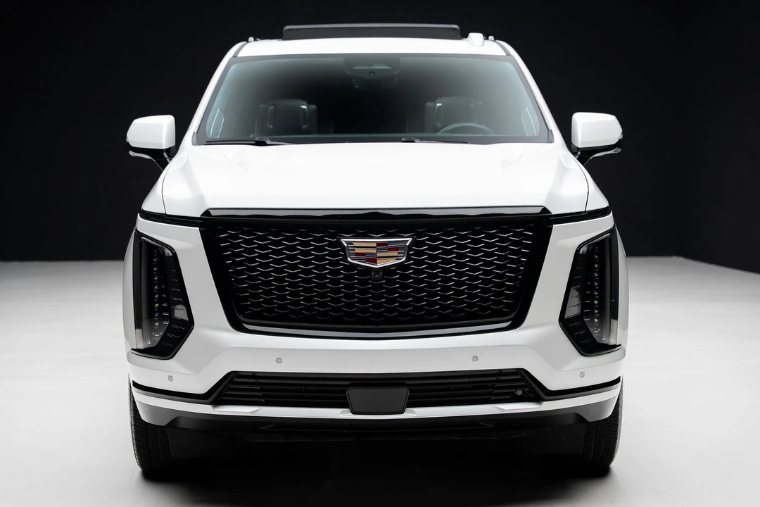 2025 Cadillac Escalade 5th Gen - Image 7 of 21