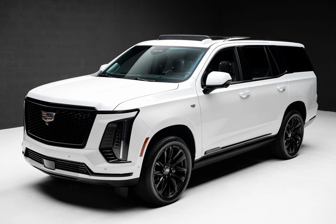 2025 Cadillac Escalade 5th Gen - Image 5 of 21