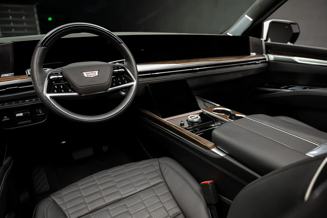 2025 Cadillac Escalade 5th Gen - Image 2 of 21