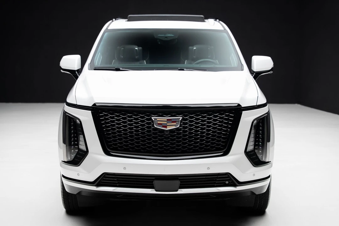 2025 Cadillac Escalade 5th Gen - Image 6 of 21