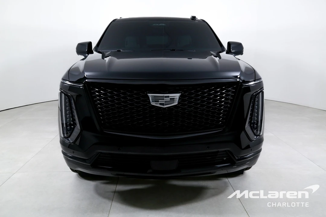 2025 Cadillac Escalade 5th Gen - Image 4 of 12