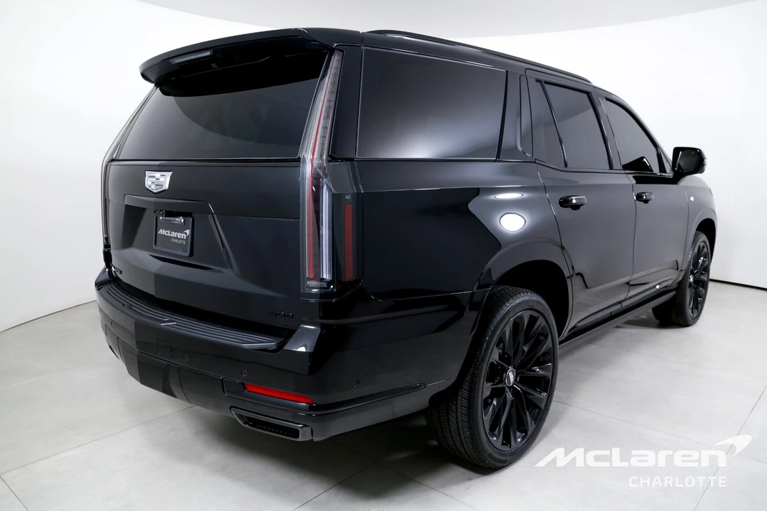 2025 Cadillac Escalade 5th Gen - Image 8 of 12