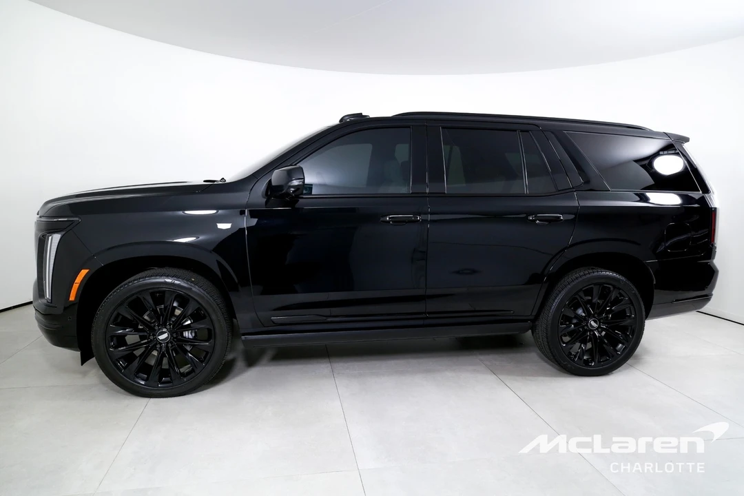 2025 Cadillac Escalade 5th Gen - Image 5 of 12