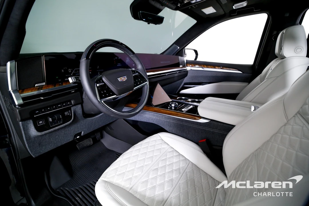 2025 Cadillac Escalade 5th Gen - Image 12 of 12