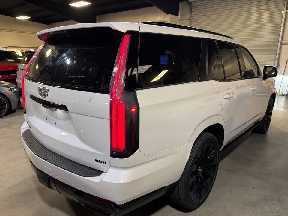 2025 Cadillac Escalade 5th Gen - Image 2 of 12