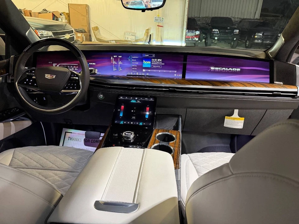 2025 Cadillac Escalade 5th Gen - Image 2 of 12
