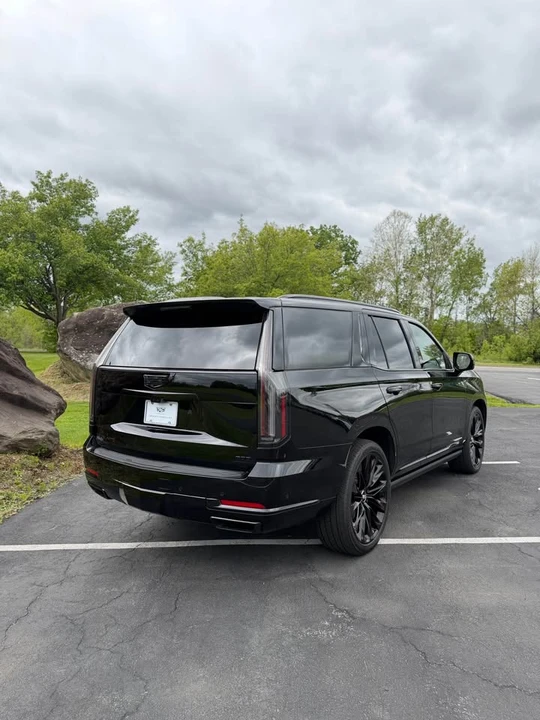 2025 Cadillac Escalade 5th Gen - Image 3 of 10