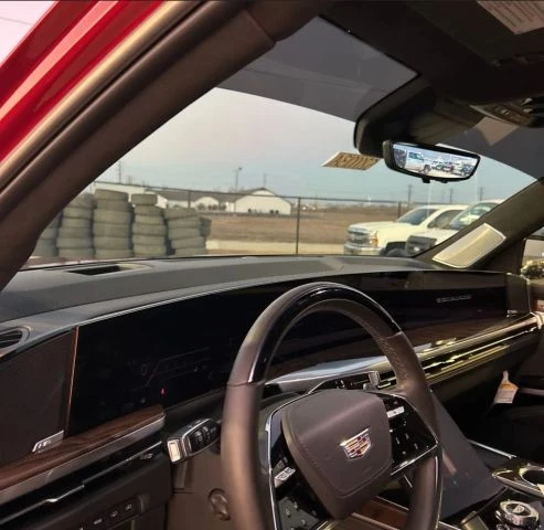 2025 Cadillac Escalade 5th Gen - Image 6 of 8