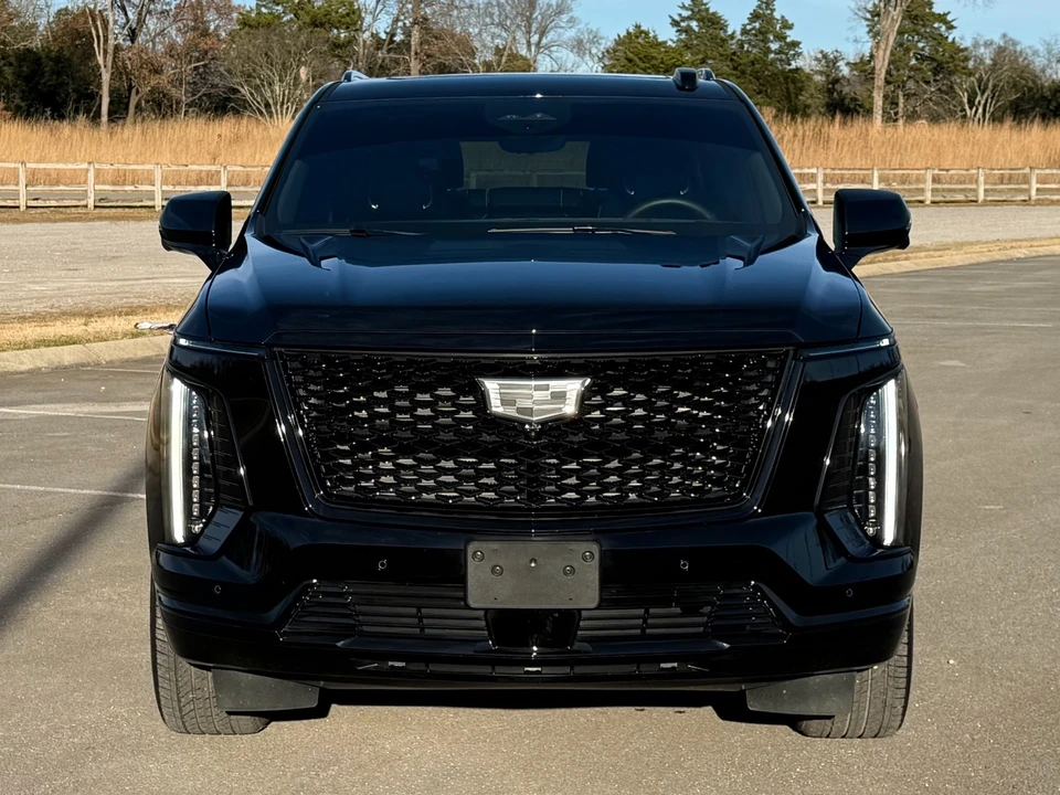 2025 Cadillac Escalade 5th Gen - Image 6 of 12