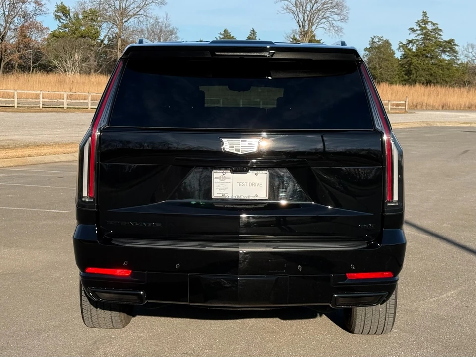 2025 Cadillac Escalade 5th Gen - Image 5 of 12