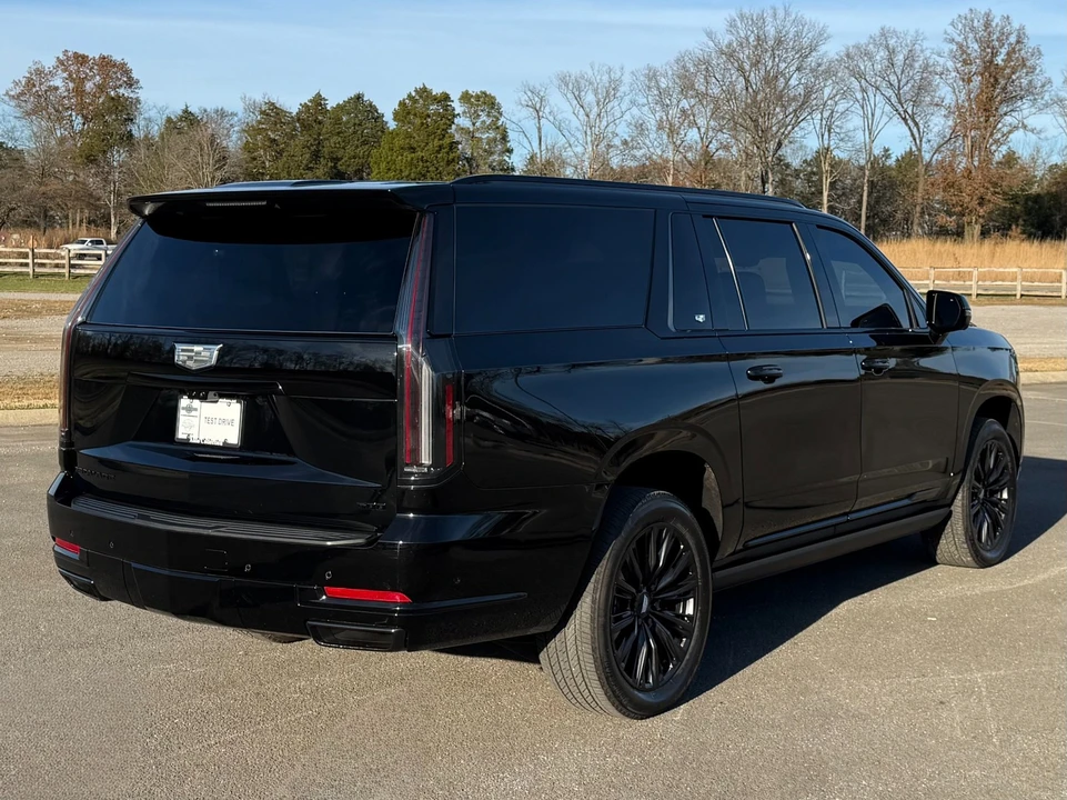2025 Cadillac Escalade 5th Gen - Image 3 of 12