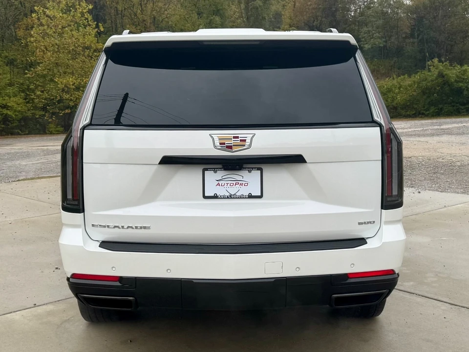 2025 Cadillac Escalade 5th Gen - Image 6 of 12