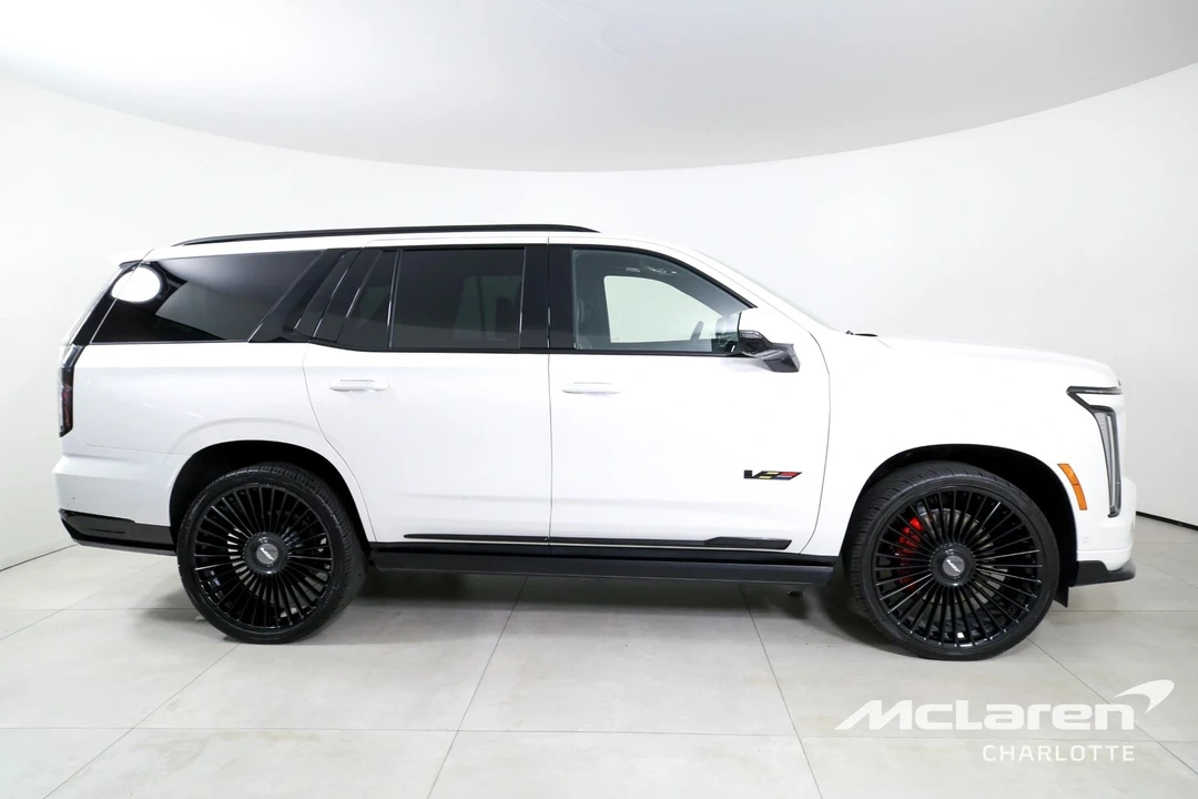 2025 Cadillac Escalade-V 5th Gen - Image 9 of 12