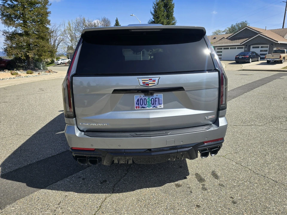 2025 Cadillac Escalade-V 5th Gen - Image 12 of 31