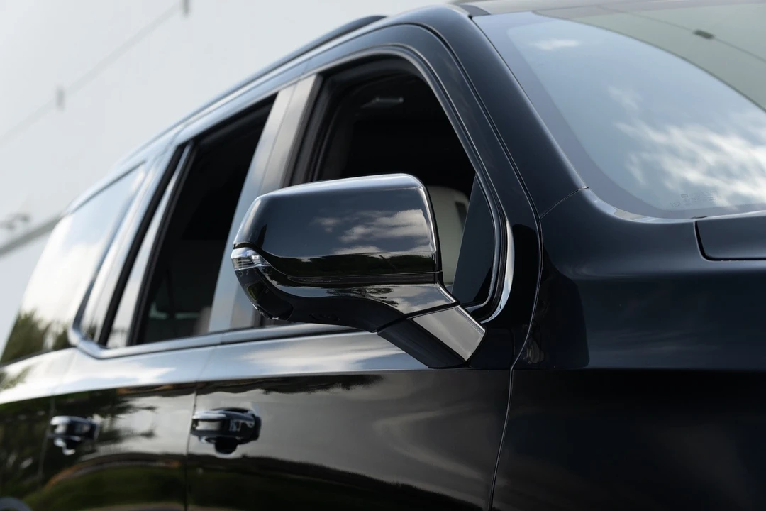 2025 Cadillac Escalade-V 5th Gen - Image 11 of 12