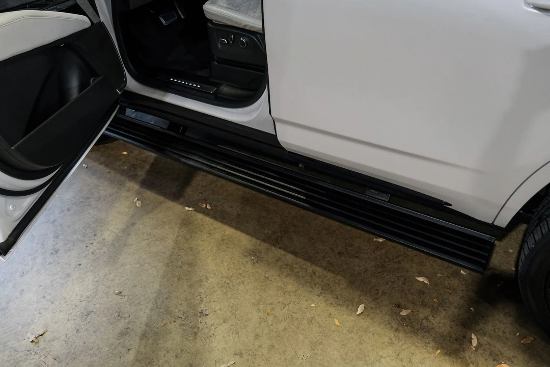 2025 Cadillac Escalade-V 5th Gen - Image 11 of 12