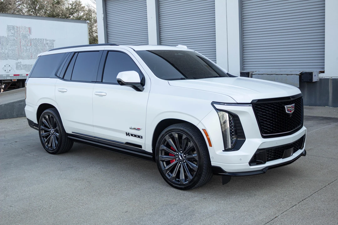 2025 Cadillac Escalade-V 5th Gen - Image 11 of 31