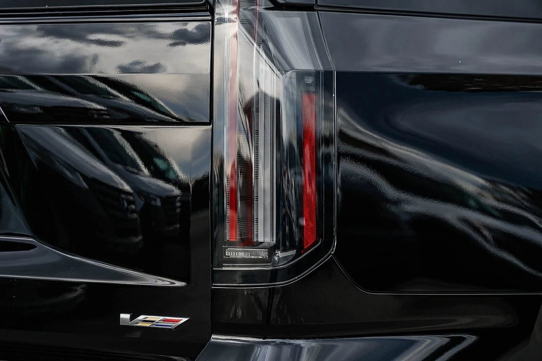 2025 Cadillac Escalade-V 5th Gen - Image 8 of 21