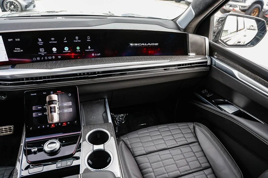 2025 Cadillac Escalade-V 5th Gen - Image 15 of 21