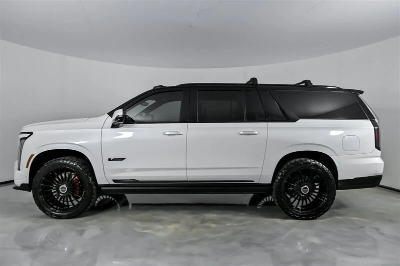 2025 Cadillac Escalade-V 5th Gen - Image 8 of 12
