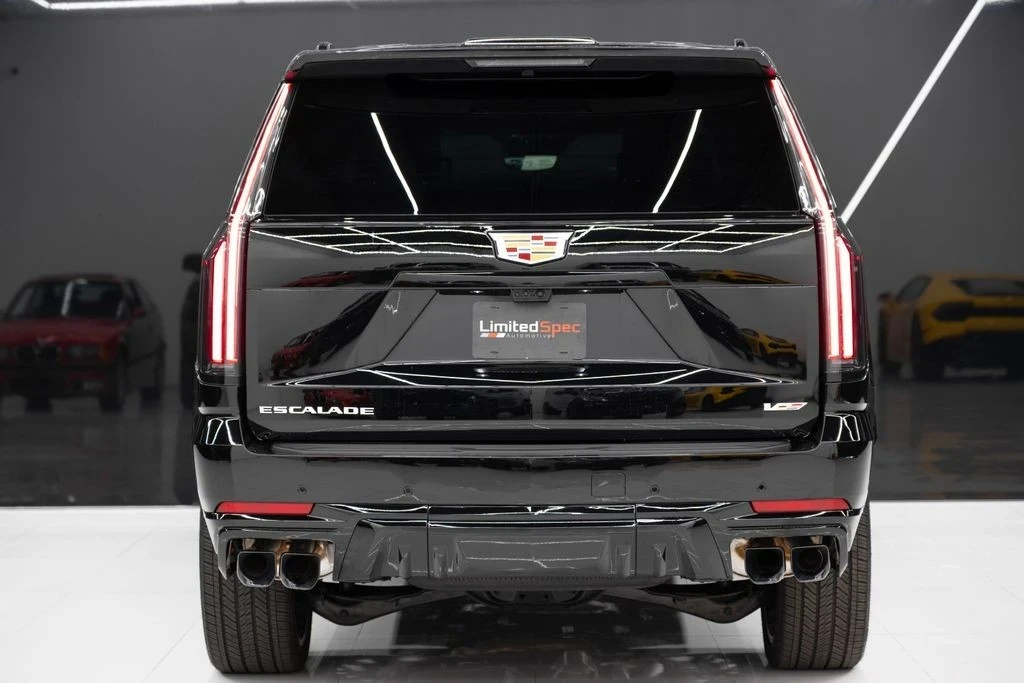 2025 Cadillac Escalade-V 5th Gen - Image 16 of 21