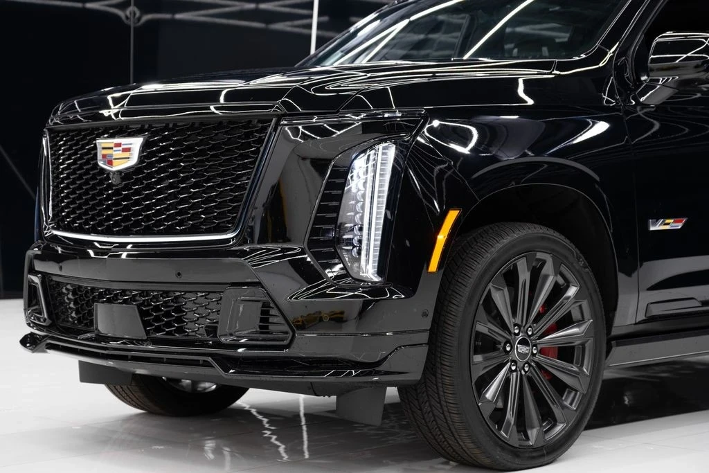 2025 Cadillac Escalade-V 5th Gen - Image 4 of 21