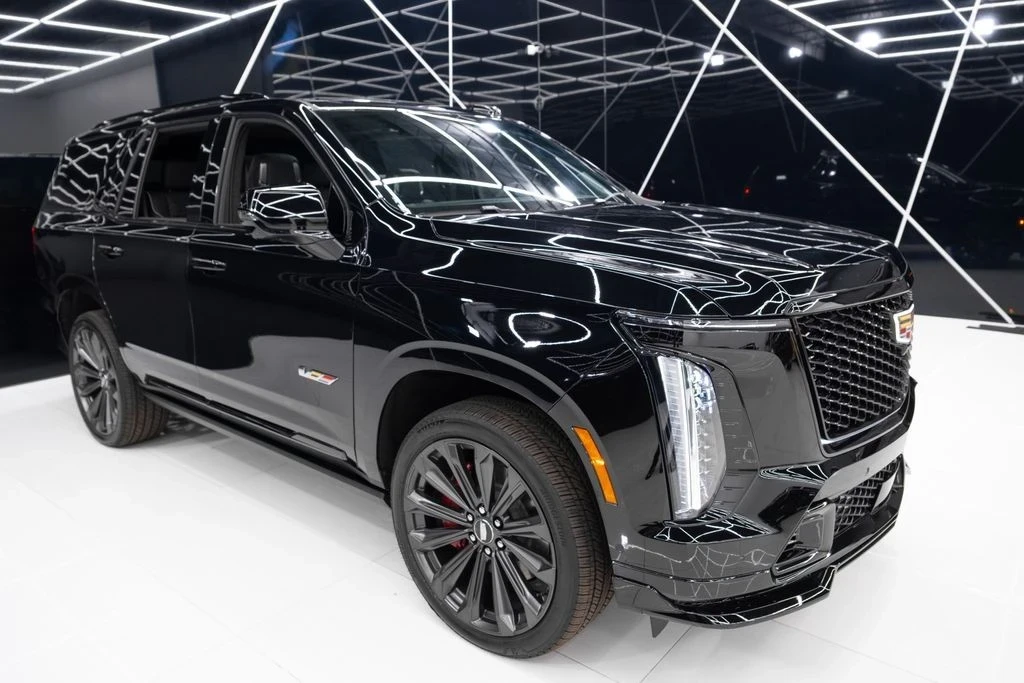 2025 Cadillac Escalade-V 5th Gen - Image 10 of 21