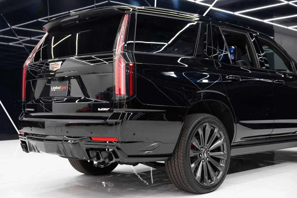 2025 Cadillac Escalade-V 5th Gen - Image 19 of 21