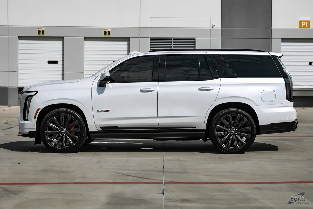 2025 Cadillac Escalade-V 5th Gen - Image 5 of 12