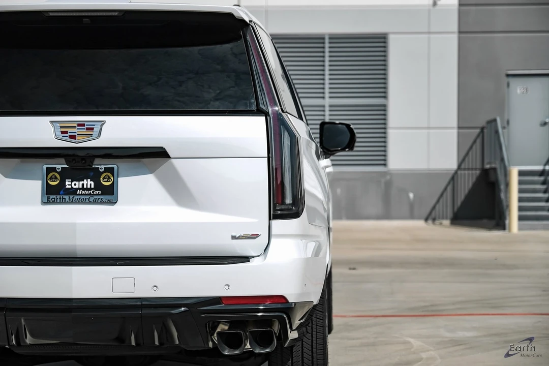2025 Cadillac Escalade-V 5th Gen - Image 12 of 12