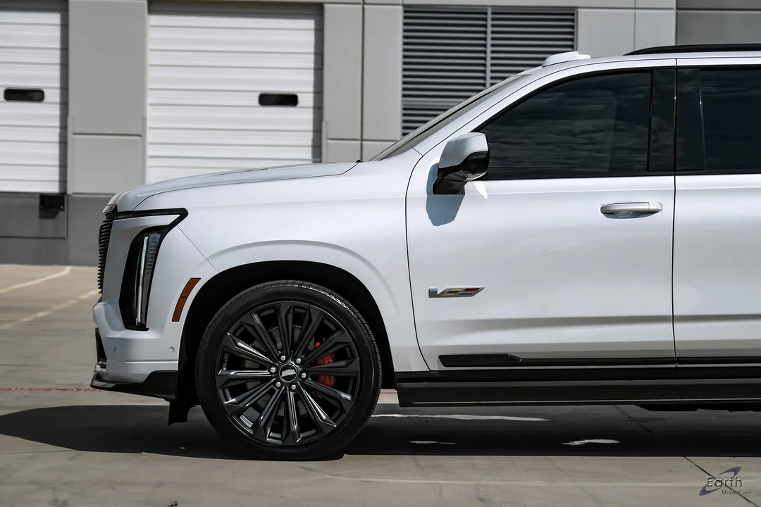 2025 Cadillac Escalade-V 5th Gen - Image 6 of 12