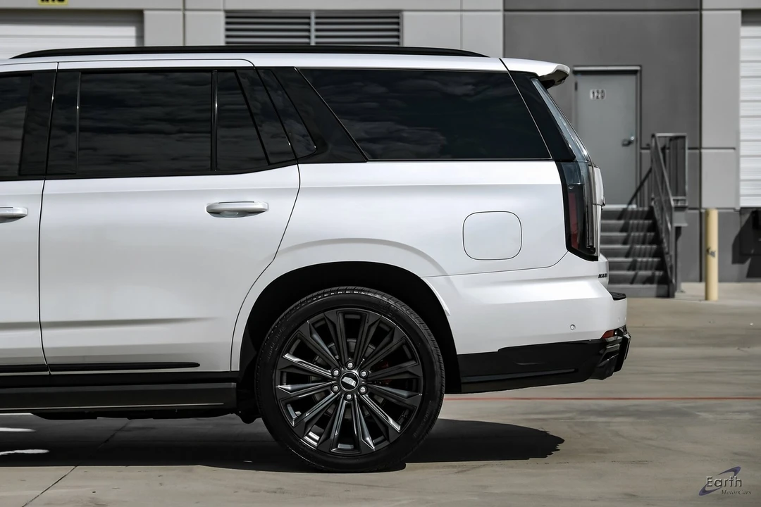2025 Cadillac Escalade-V 5th Gen - Image 7 of 12
