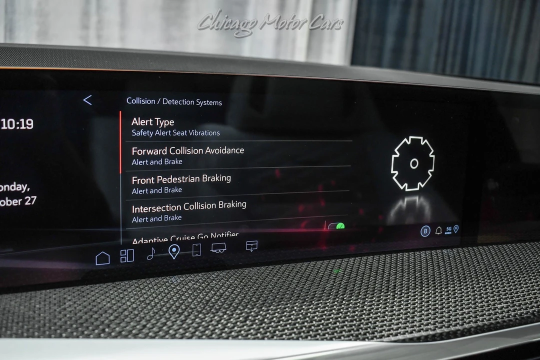 2025 Cadillac Escalade-V 5th Gen - Image 17 of 21