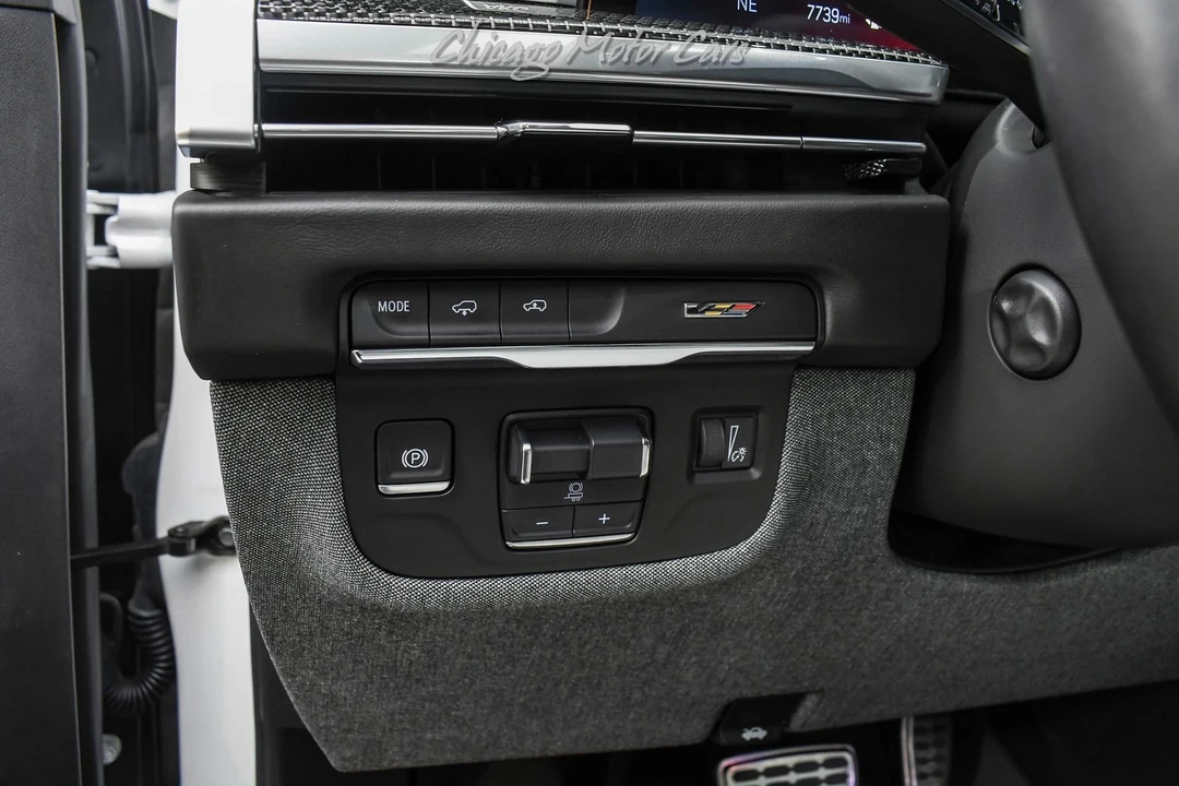 2025 Cadillac Escalade-V 5th Gen - Image 11 of 21