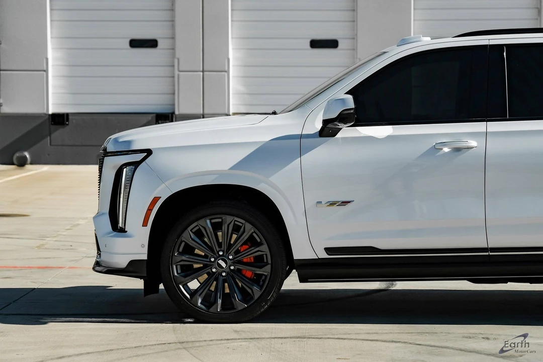 2025 Cadillac Escalade-V 5th Gen - Image 6 of 12