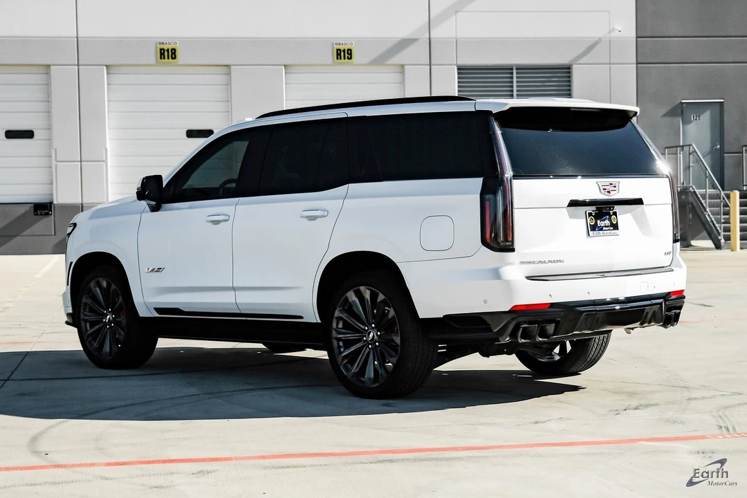 2025 Cadillac Escalade-V 5th Gen - Image 8 of 12