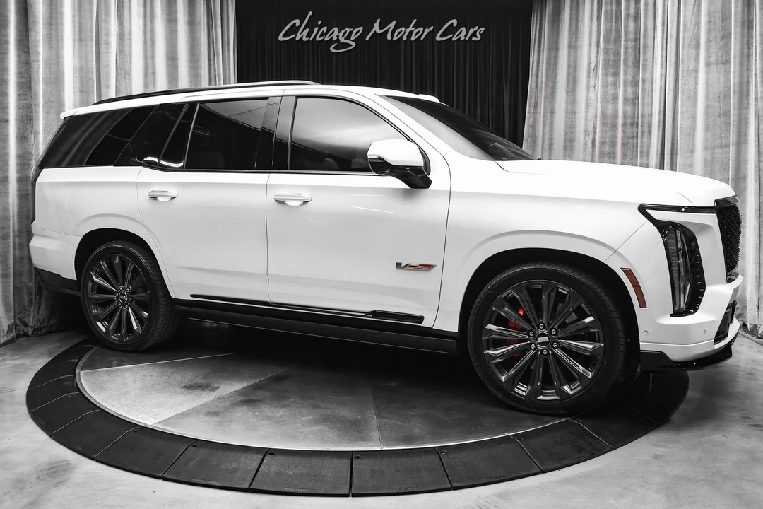2025 Cadillac Escalade-V 5th Gen - Image 6 of 19
