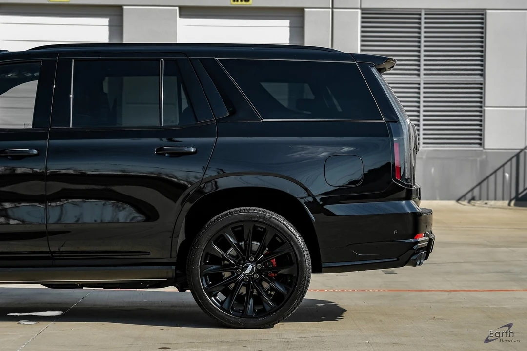 2025 Cadillac Escalade-V 5th Gen - Image 7 of 12