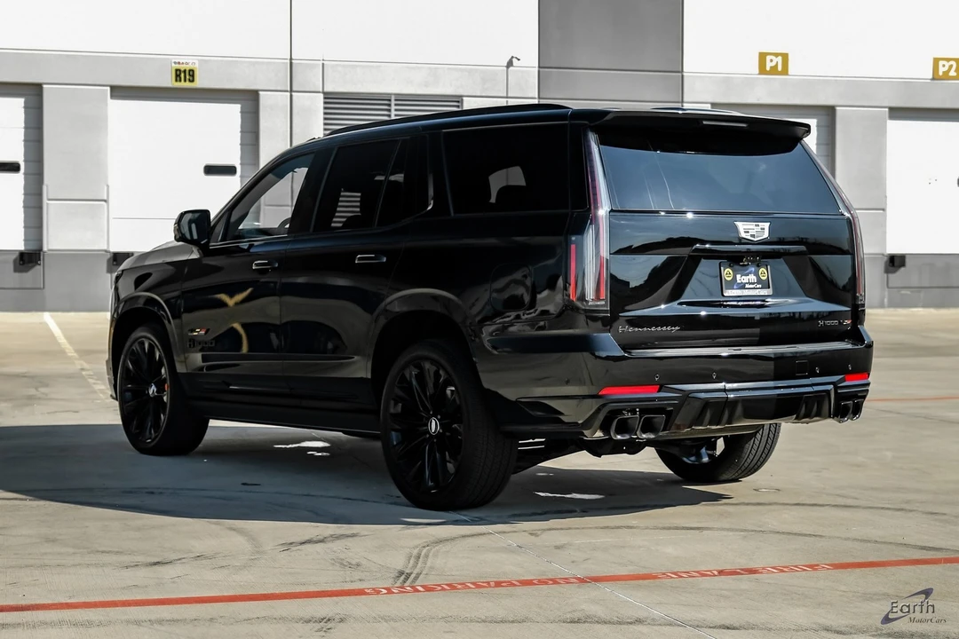 2025 Cadillac Escalade-V 5th Gen - Image 8 of 12